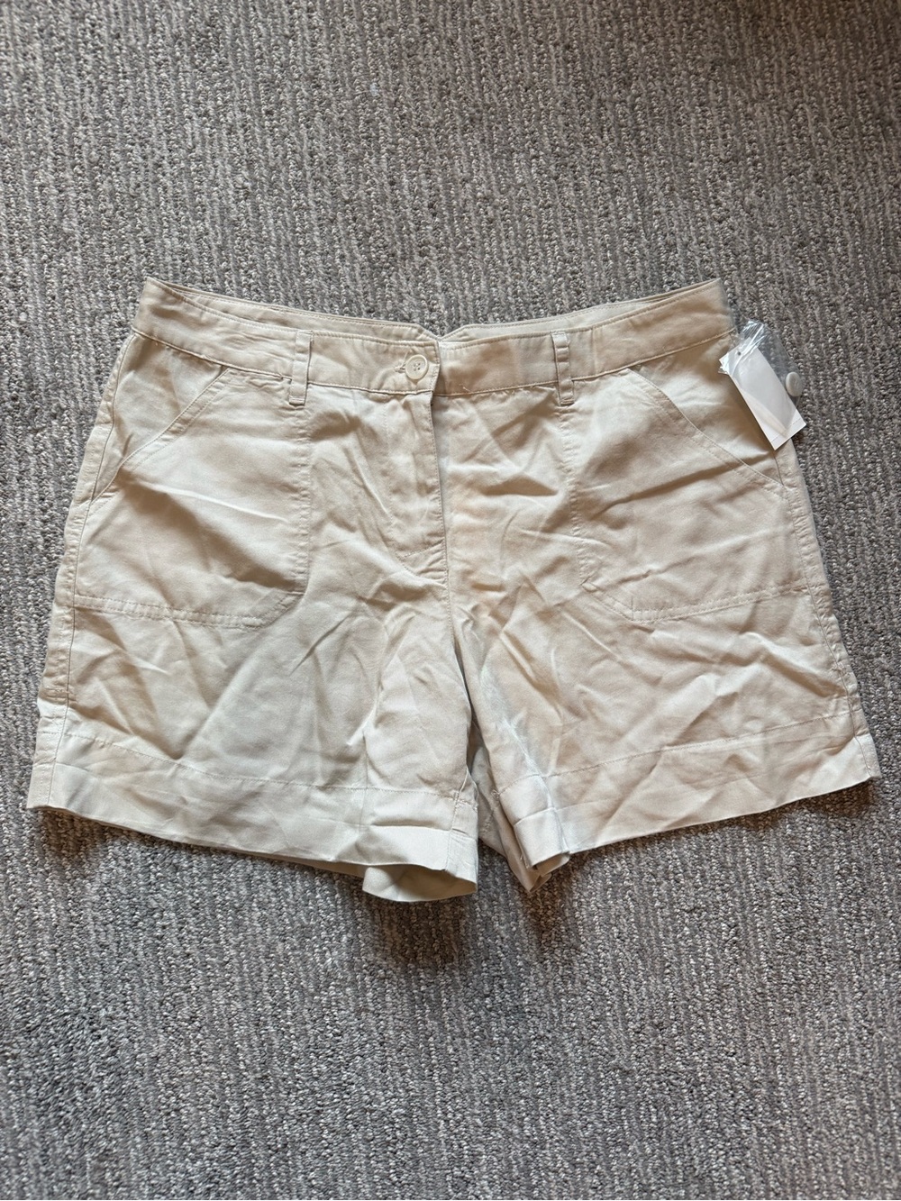 Two by Vince Camuto 100% Tencel Utility Shorts Women’s Size 10 Cashew Beige NWT